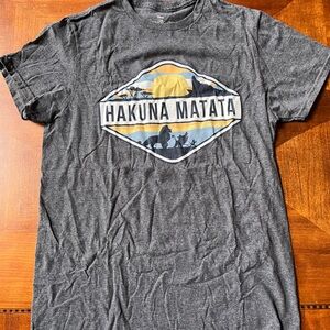 SMALL Hakuna matata - The Lion King shirt